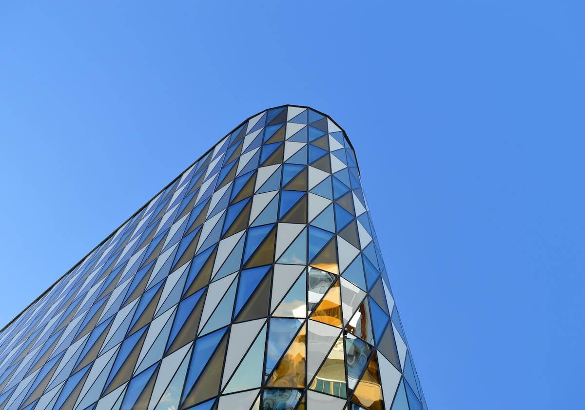 傅亚雨：从谷底向上攀爬的新中超