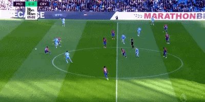 【英超】拉波尔特送礼+红牌 曼城0比2爆冷负水晶宫