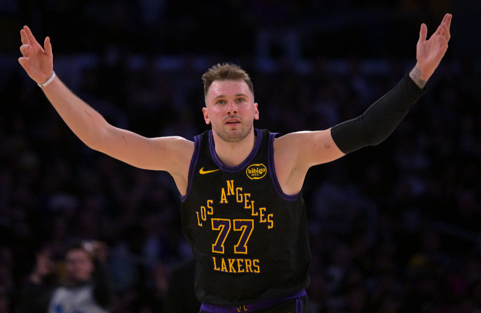 意甲直播-湖人129-118战胜公牛 球员评价：3人优秀，4人良好，2人崩盘