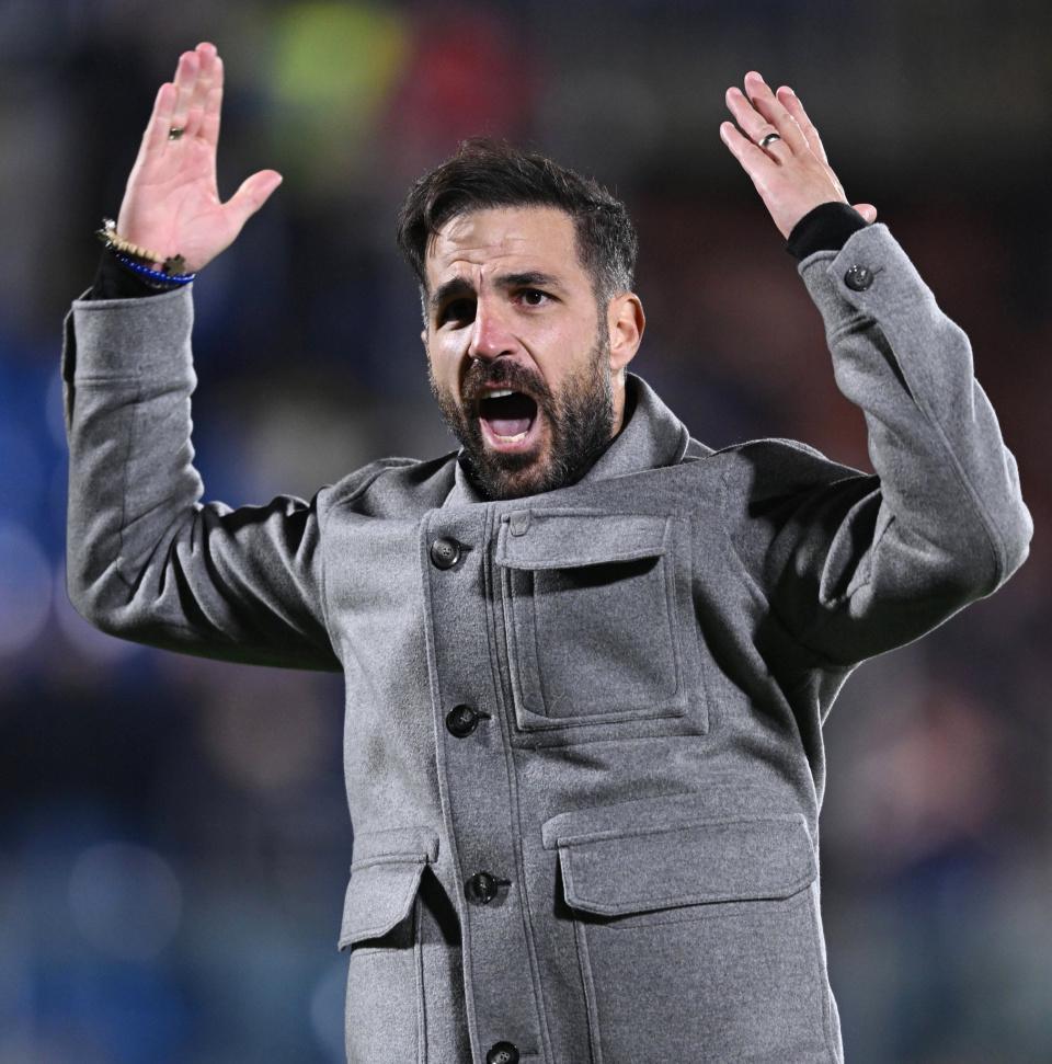 西甲直播-从0-1到3-1，法布雷加斯踢疯了！皇马巴萨旧将救主，淘汰佛罗伦萨